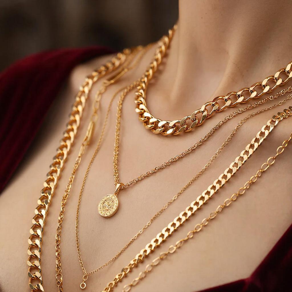 Тренды маникюра 8 Женские золотые цепочки на шею — изысканные украшения